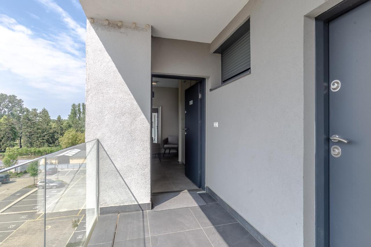 Lake Side Luxury Steps To The Lake Lela - Happy Rentals Balatonlelle Eksteriør billede