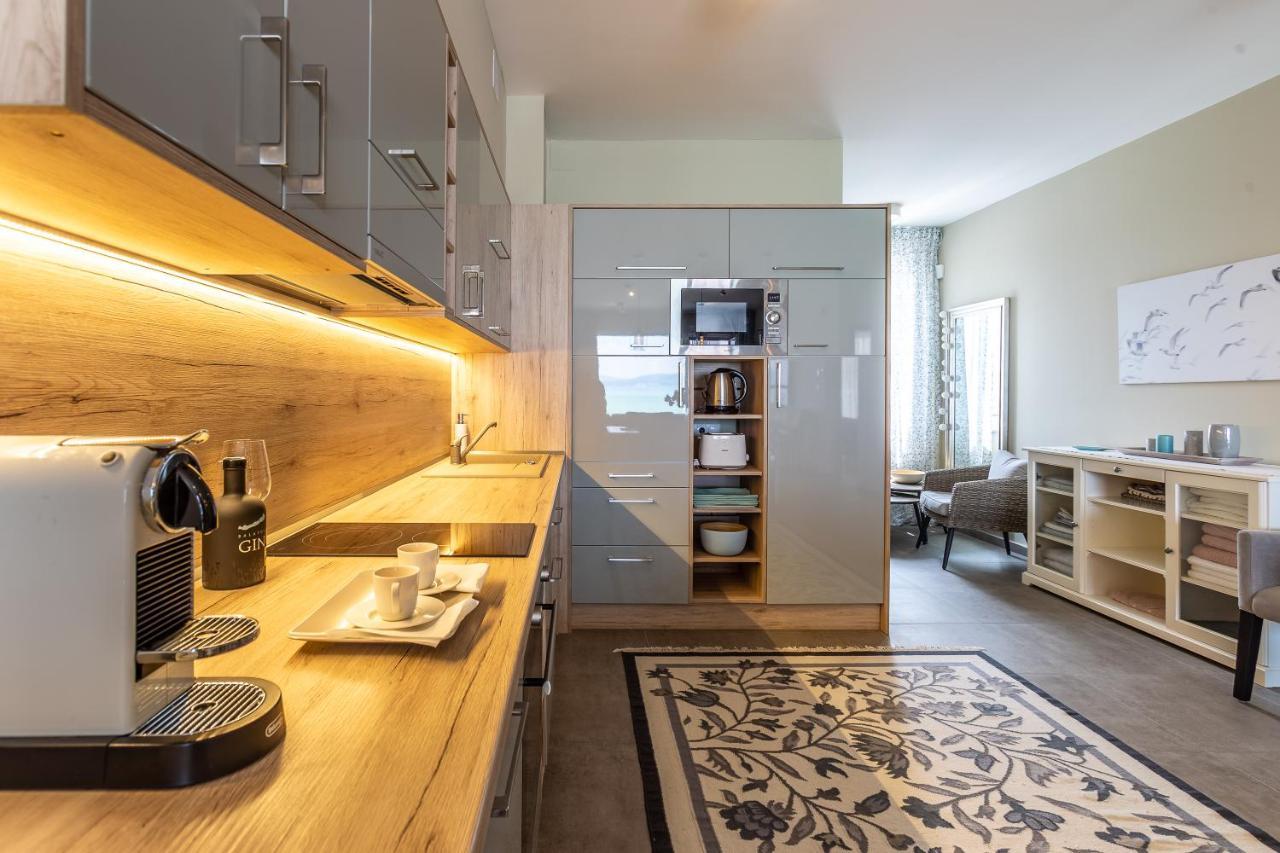 Lake Side Luxury Steps To The Lake Lela - Happy Rentals Balatonlelle Eksteriør billede