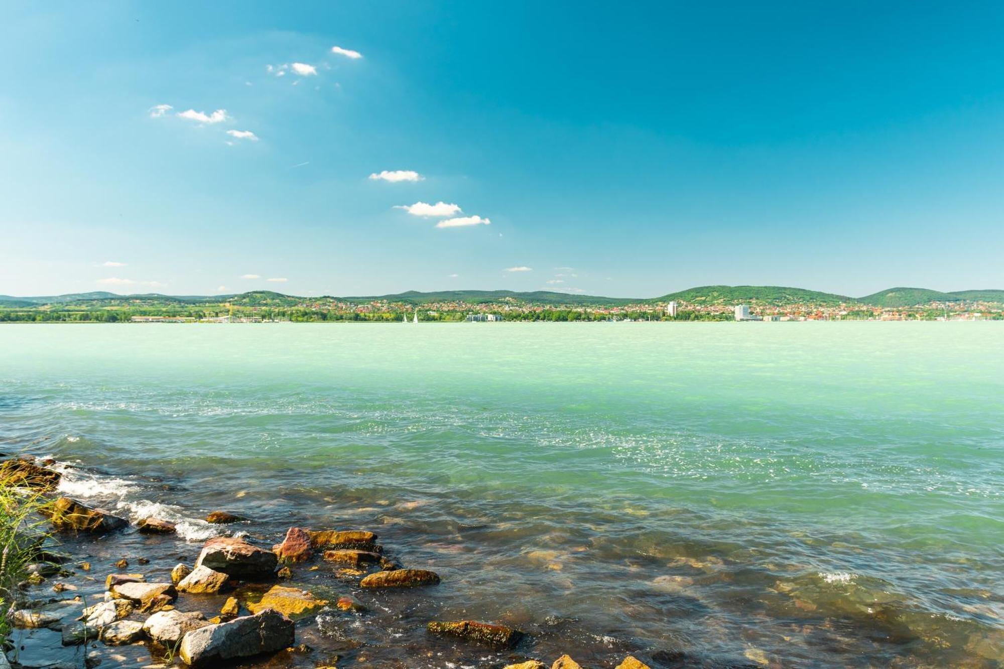 Lake Side Luxury Steps To The Lake Lela - Happy Rentals Balatonlelle Eksteriør billede