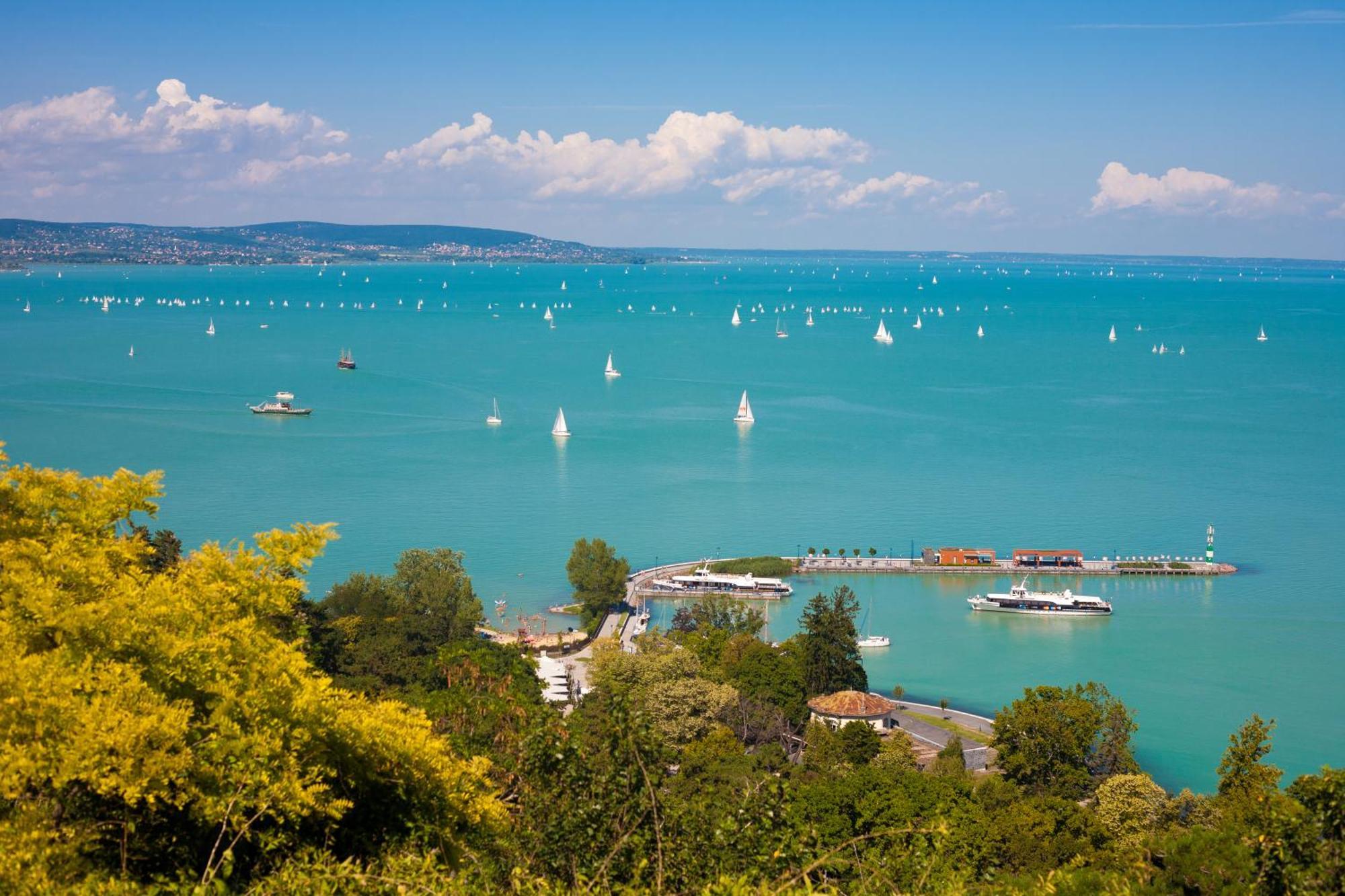 Lake Side Luxury Steps To The Lake Lela - Happy Rentals Balatonlelle Eksteriør billede